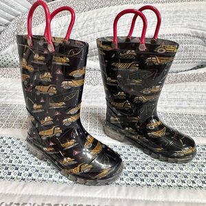 Todder Boys Black & Yellow Construction Trucks Light-Up Rain Boots, Size 8